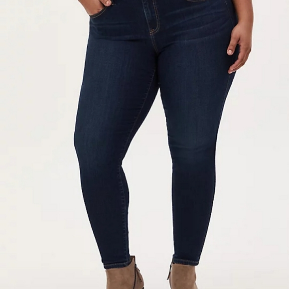 torrid Denim - Sold Elsewhere-Torrid Super Soft Dark Wash Jegging